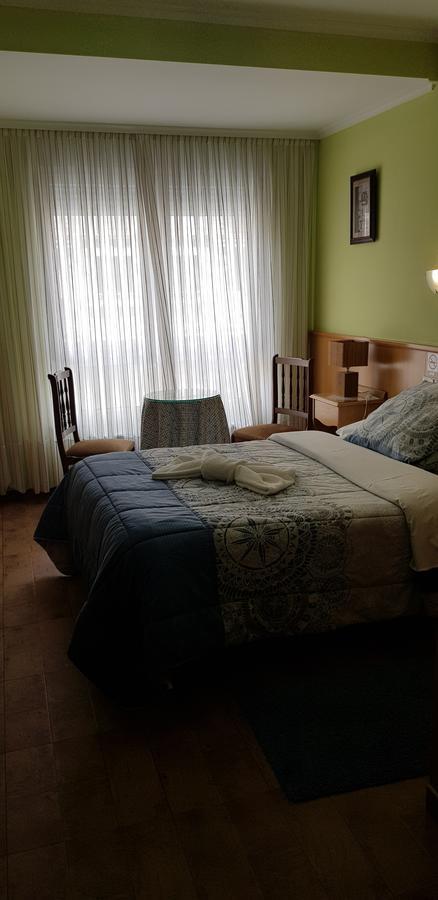 Hostal Ponte Dos Santos 리바데오 외부 사진