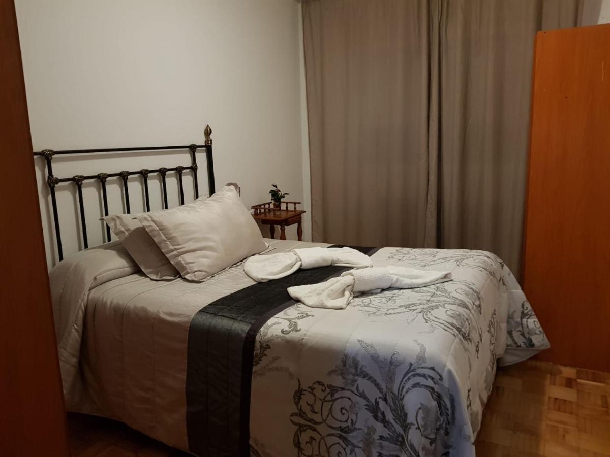 Hostal Ponte Dos Santos 리바데오 외부 사진